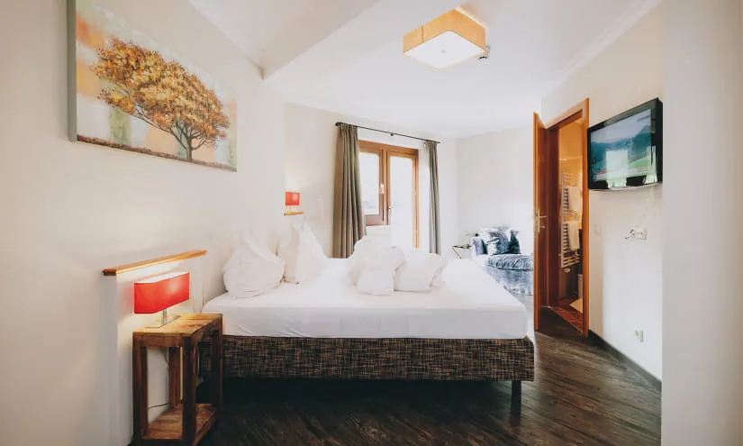 ThomsnCentral-Zimmer305-2025-OBH-1