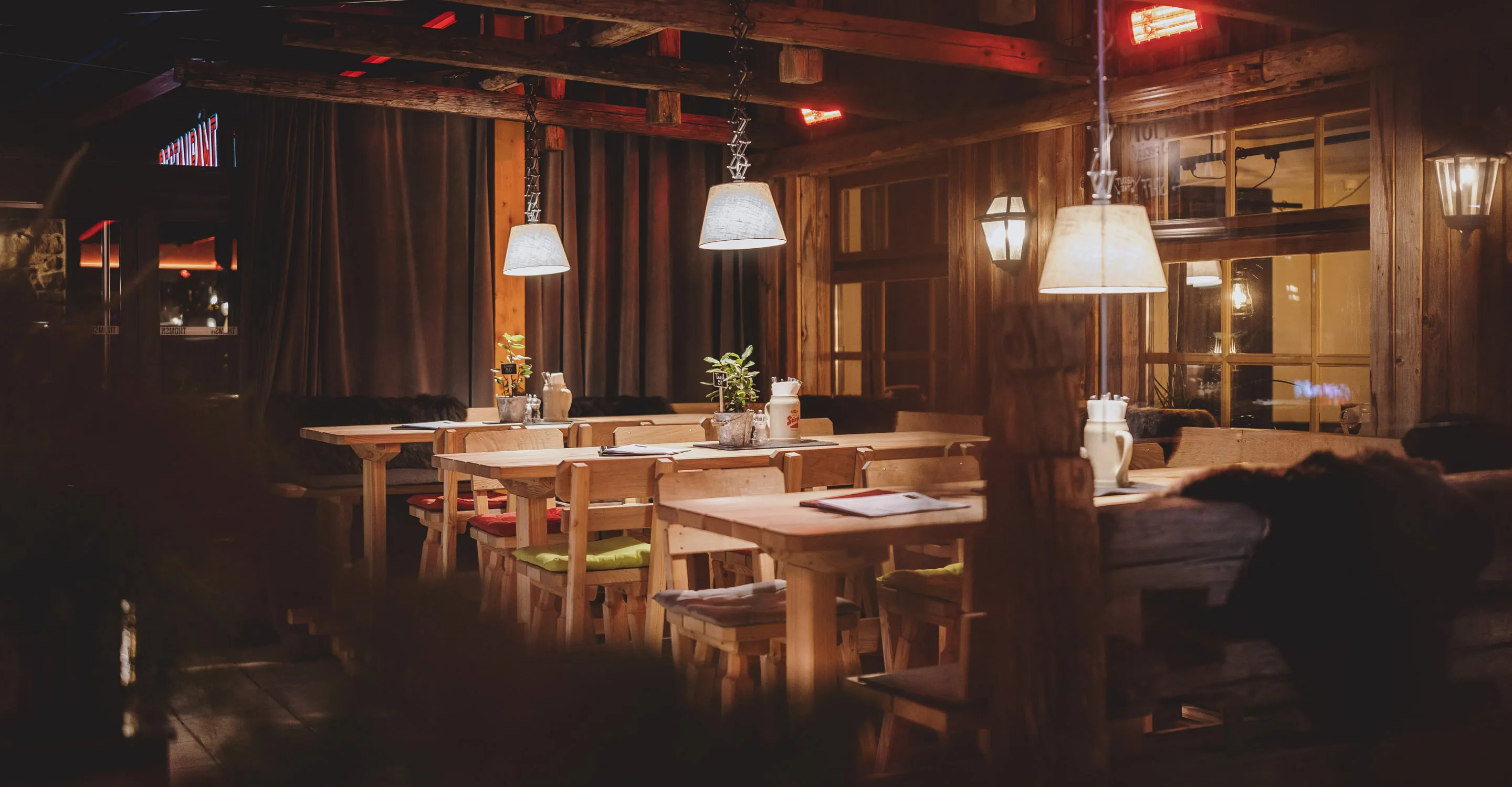 Thomsn-JFK-12-22-Features-0006